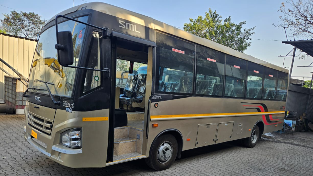 32 Seater Bus